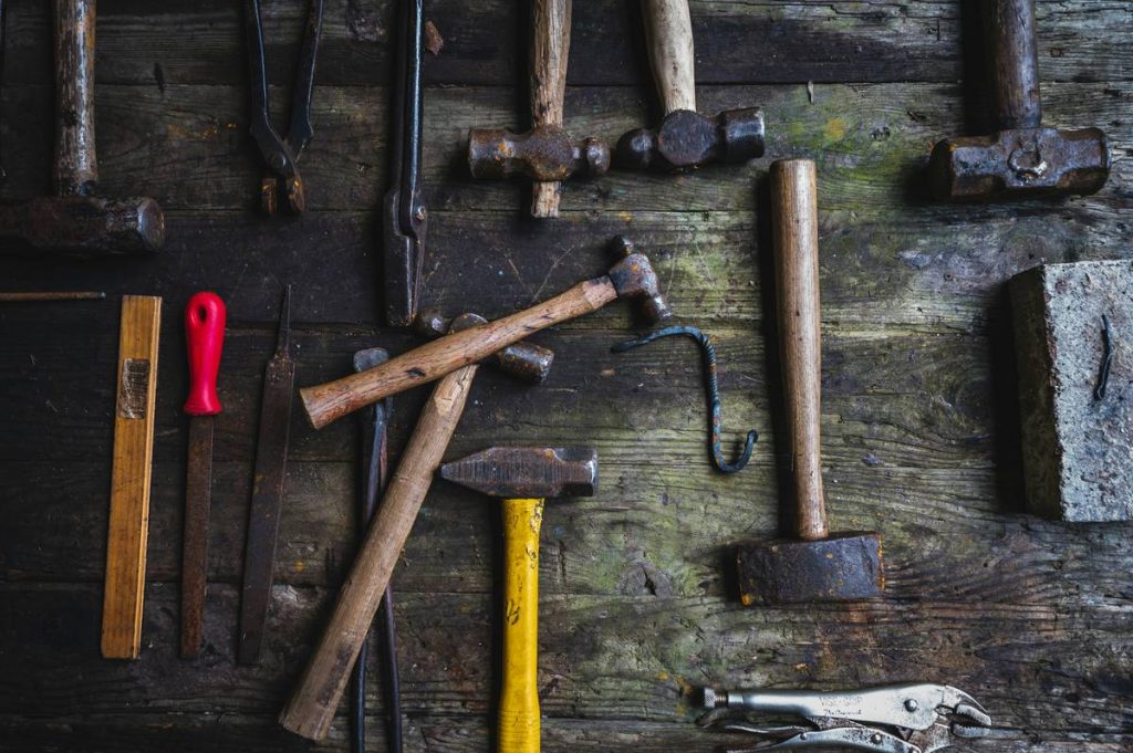 DIY Project Hammer: What Type of Hammer Do You Actually Need?