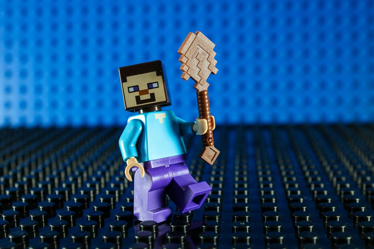 Comparison of vanilla Minecraft tools used as hammer tool in minecraft for different block types